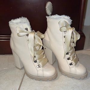 Schutz beige leather boots with rubber soles lace up and soft interior size 5.5M